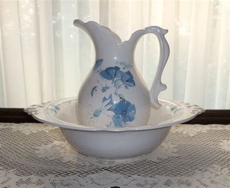 Set of 8 Pieces Gorgeous Vintage Blue and White Floral Ceramic 